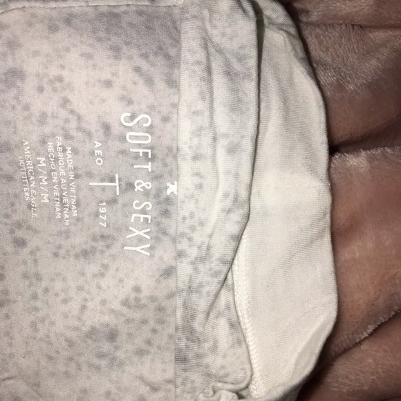 Rain drop choker top with opening - Picture 2 of 2